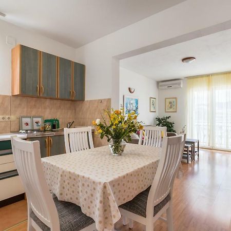Apartments Rogulj Trogir Ngoại thất bức ảnh