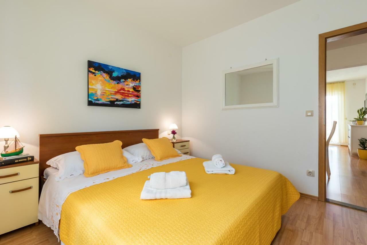 Apartments Rogulj Trogir Ngoại thất bức ảnh