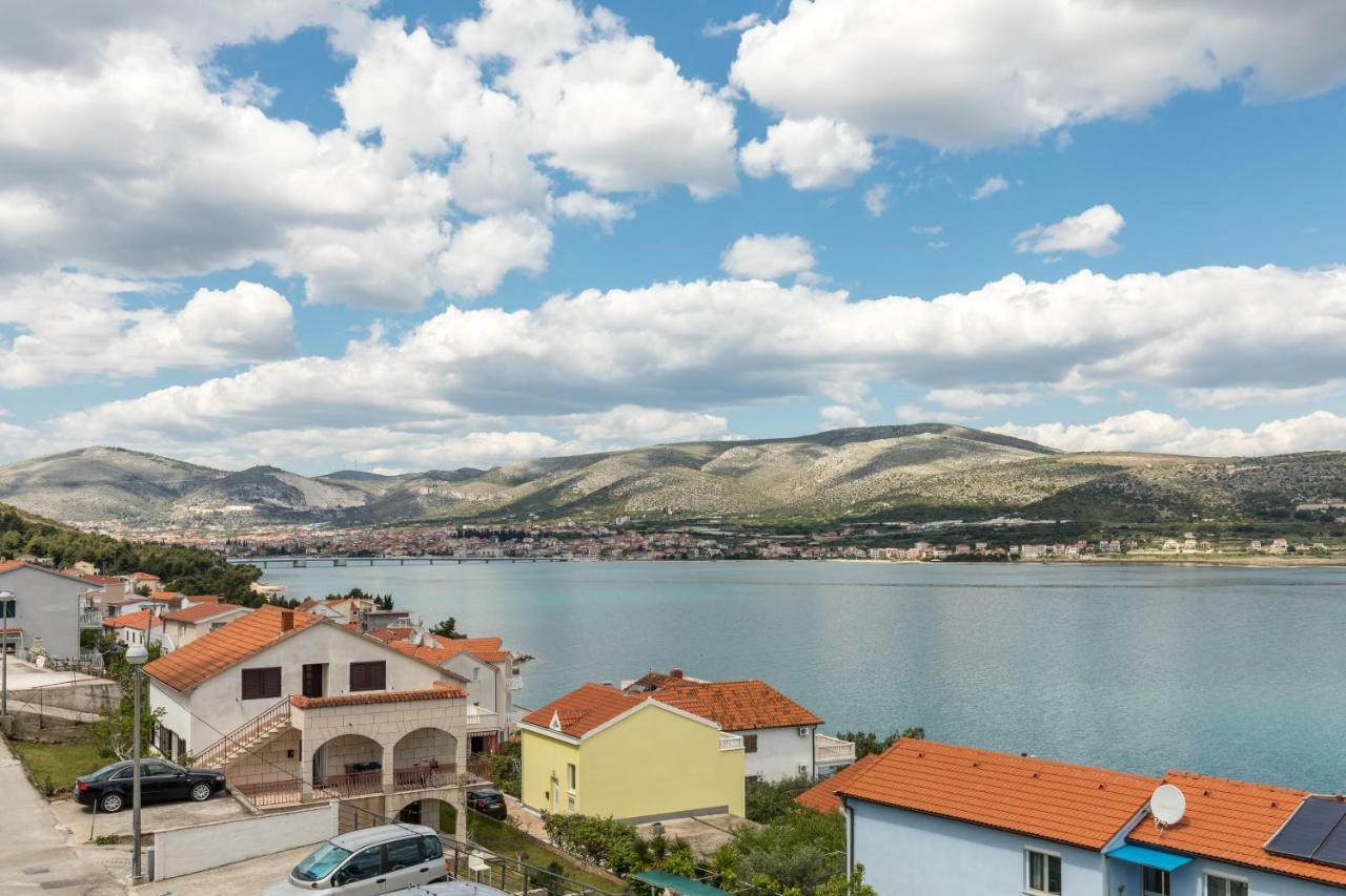 Apartments Rogulj Trogir Ngoại thất bức ảnh