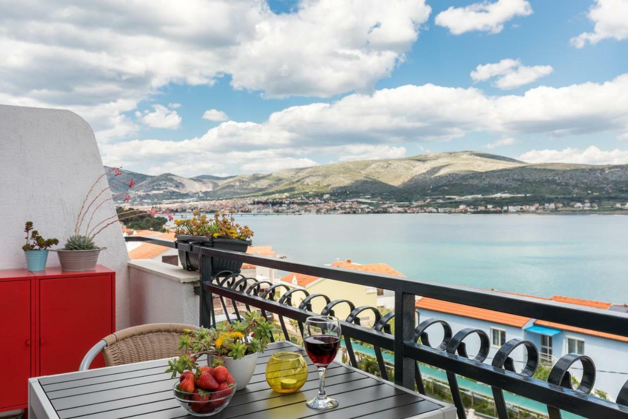Apartments Rogulj Trogir Ngoại thất bức ảnh