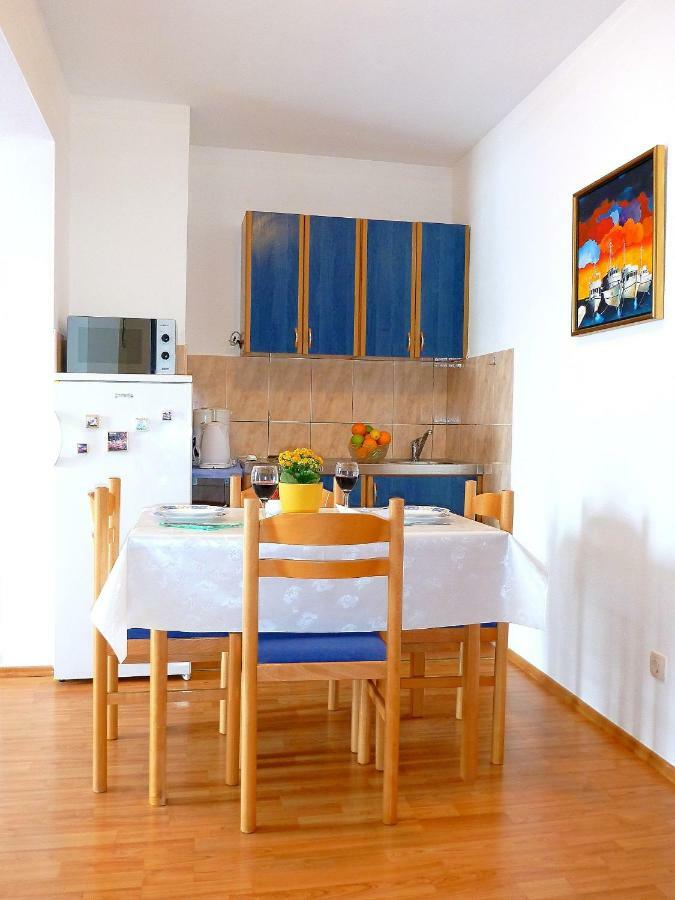 Apartments Rogulj Trogir Ngoại thất bức ảnh