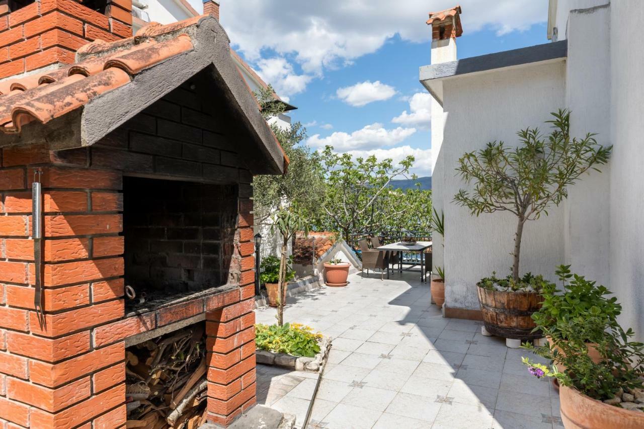 Apartments Rogulj Trogir Ngoại thất bức ảnh